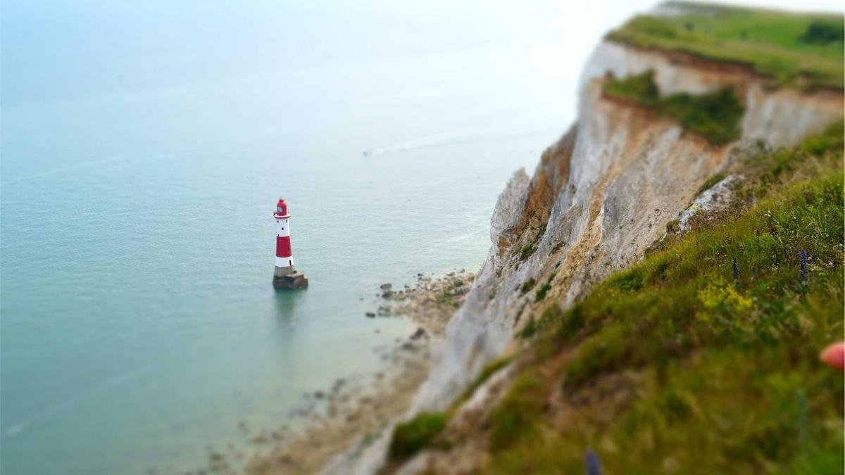 Nail Art for Beginners: Tools, Techniques, and Easy Designs